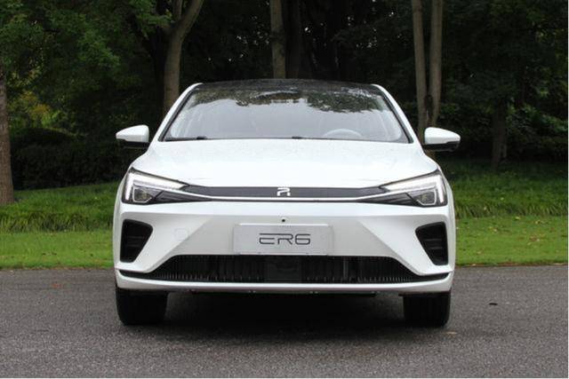 上汽荣威R ER6正式上市，起售价为16.28万元