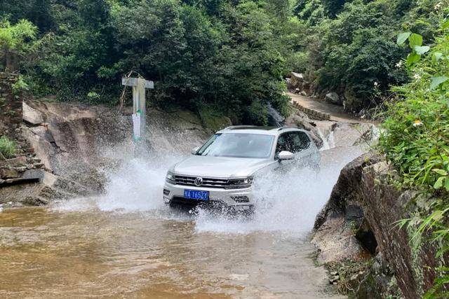 在徐霞客最眷恋的地方，我被上汽大众的“全家桶”圈粉了