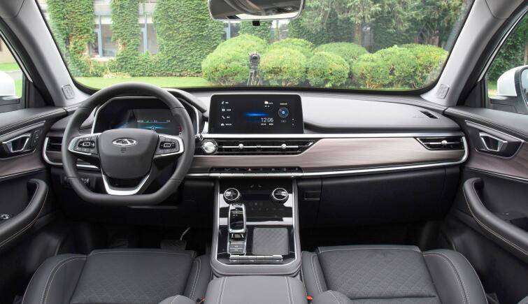 “大有可为”的SUV：瑞虎8和思皓X8谁是家用多面手？