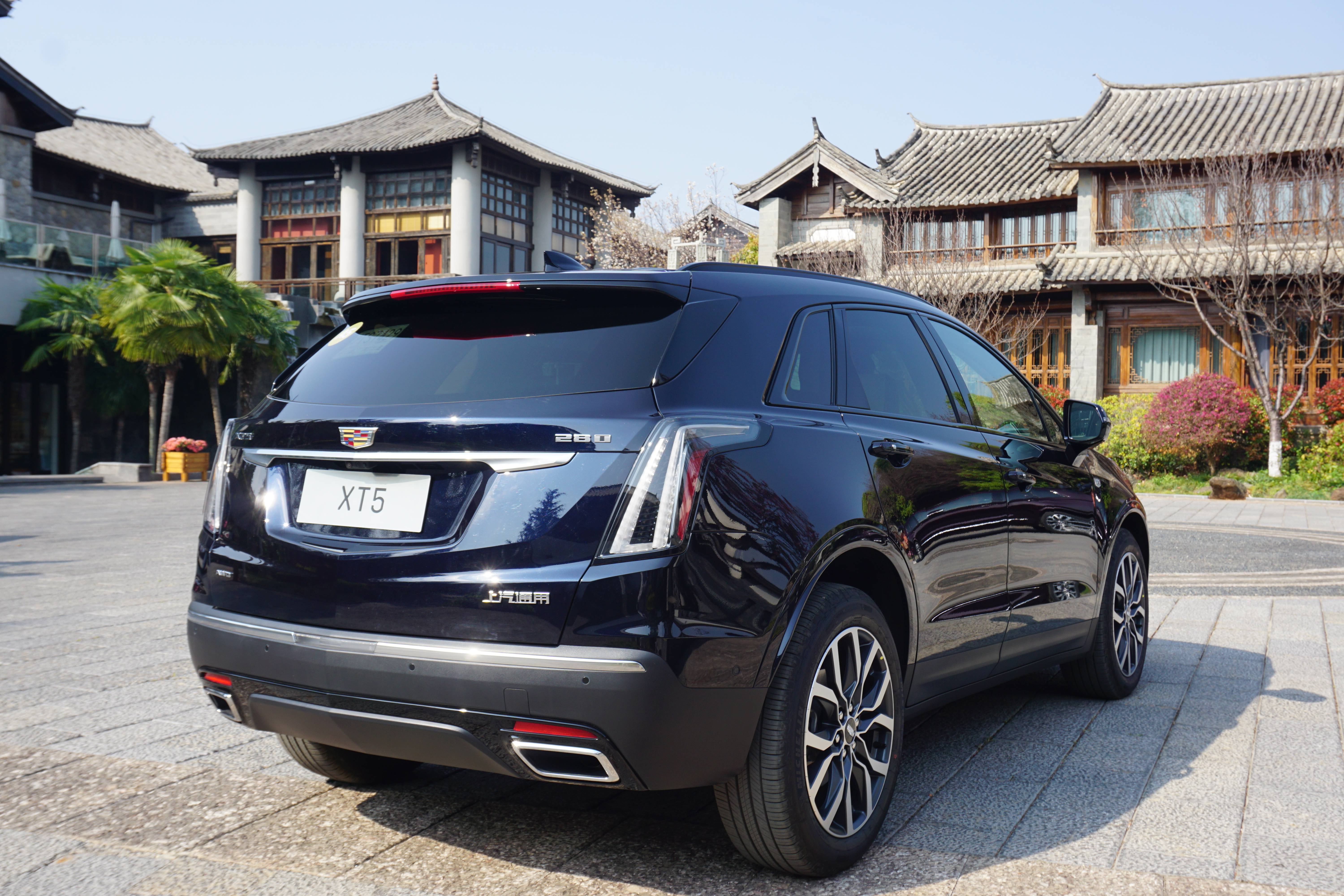 试驾2021款凯迪拉克XT5，它是最值得入手的豪华中型SUV？