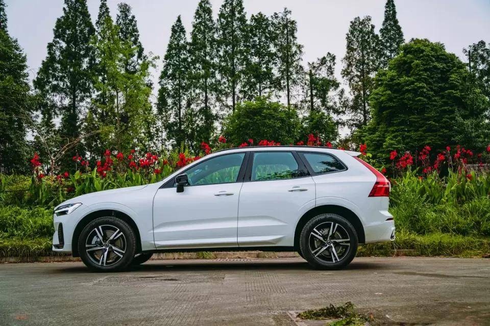 试驾新款沃尔沃XC60运动版：熟悉且陌生