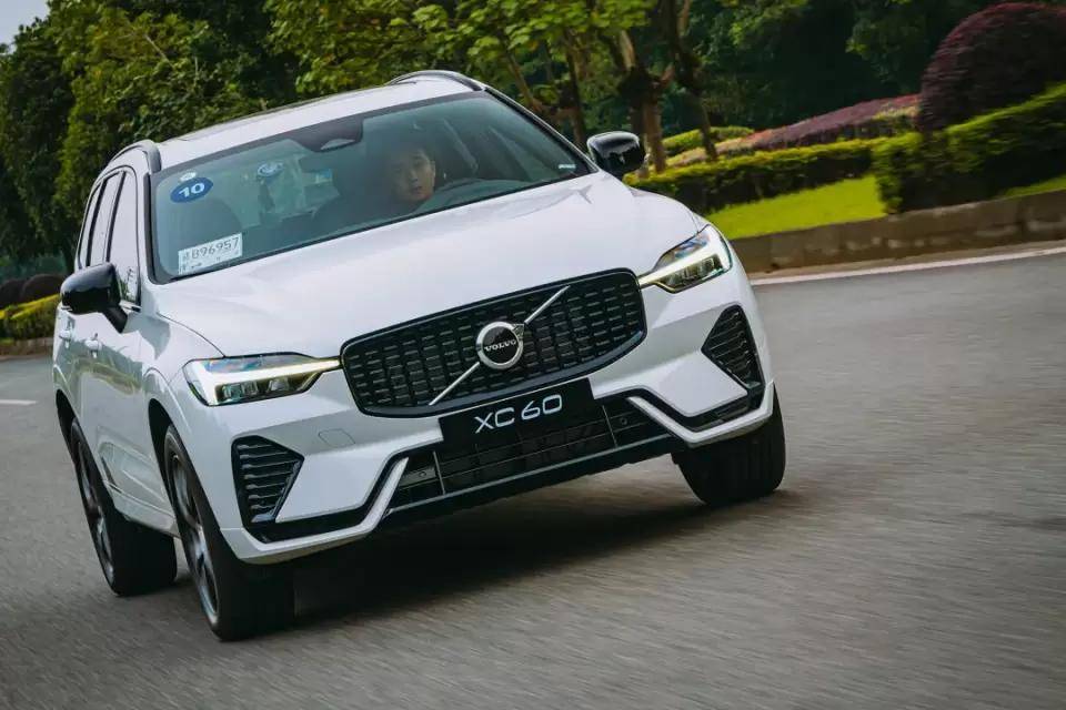 试驾新款沃尔沃XC60运动版：熟悉且陌生