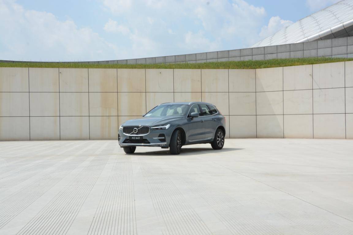 更安全、更智能、更豪华 试驾新款沃尔沃XC60