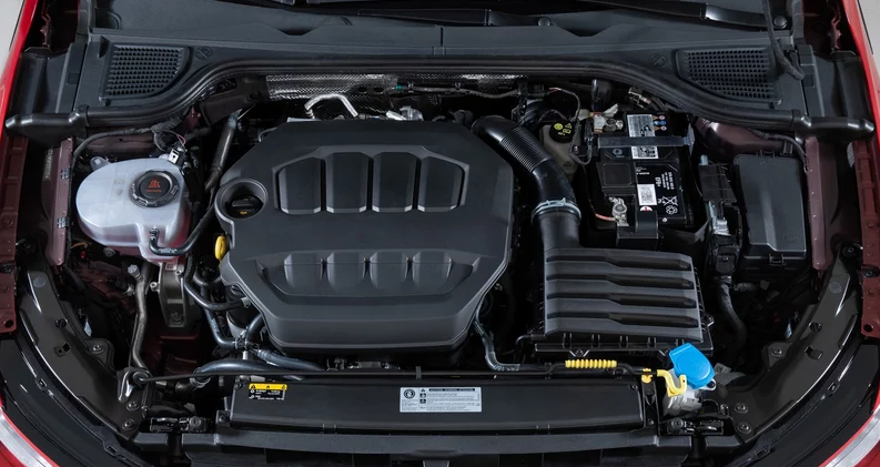 开上一台搭2.0T+6速手动挡的新款Polo GTI,你还能低调吗?