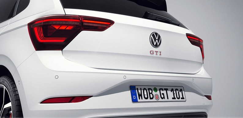 开上一台搭2.0T+6速手动挡的新款Polo GTI,你还能低调吗?