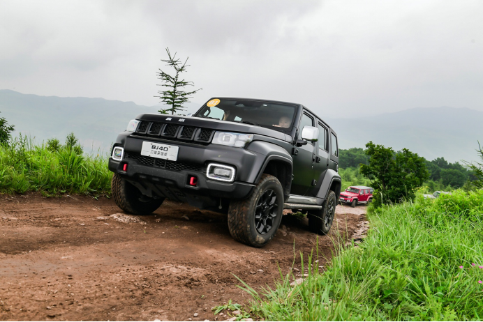 越野+露营，BJ40“悦野部落开放日”解锁今夏最潮玩法