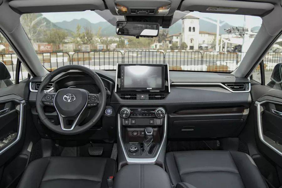上半年被“买爆”十大SUV：哈弗H6狂卖18万，奥迪Q5成最抢手豪车