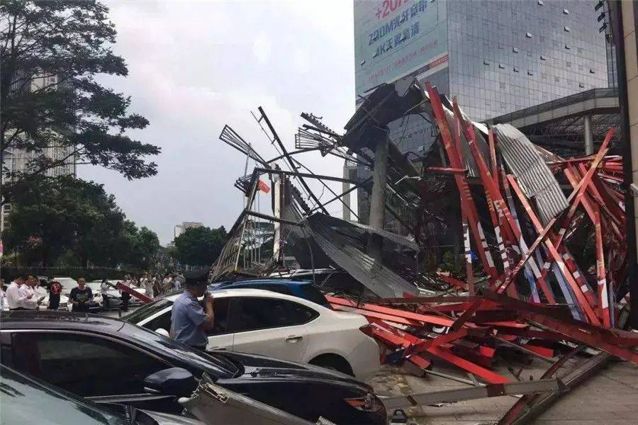 暴雨肆虐，“烟花”来袭，还请收好这份台风、暴雨天气用车指南