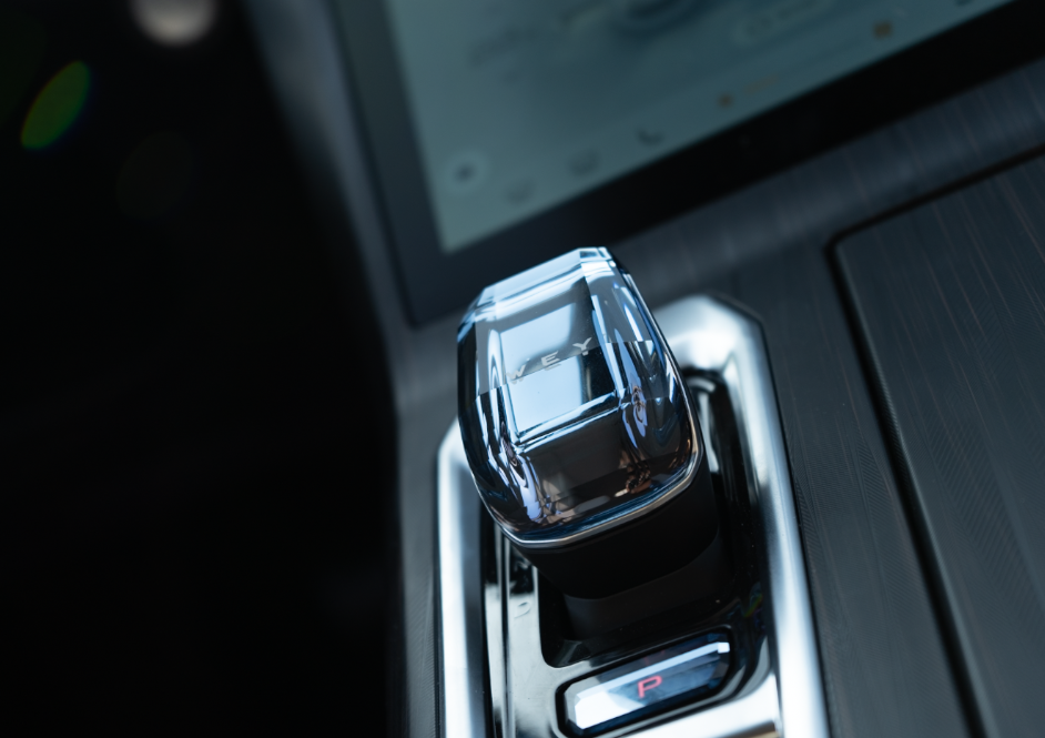试驾WEY拿铁：破百7.5s，百公里油耗4.9L，不输CR-V和RAV4