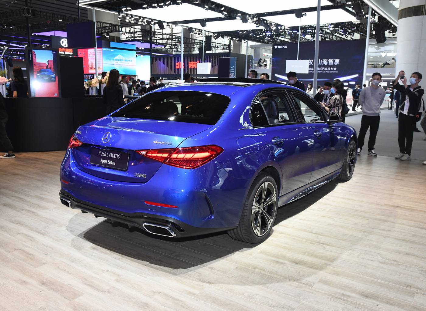 奔驰C260L四驱版广州车展上市！37.22万元的1.5T香吗？
