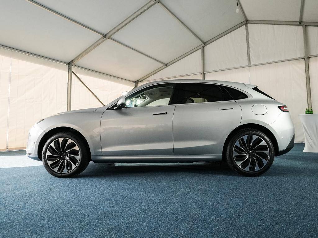 增程式混动SUV AITO问界M5发布 预售25万元起