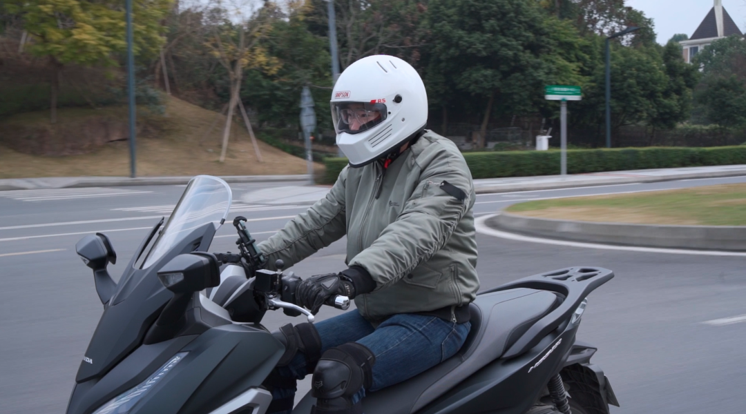 试驾本田Wing NSS350：老骑士才懂“大踏板”的好