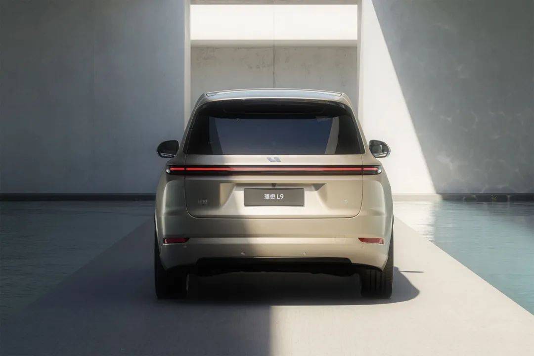 「e汽车」理想L9官图发布