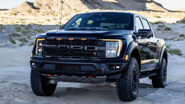 F-150猛禽R：养车要花6万/年，普通人1年工资都不够养它？