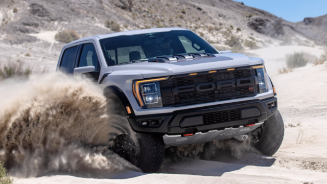 F-150猛禽R：养车要花6万/年，普通人1年工资都不够养它？