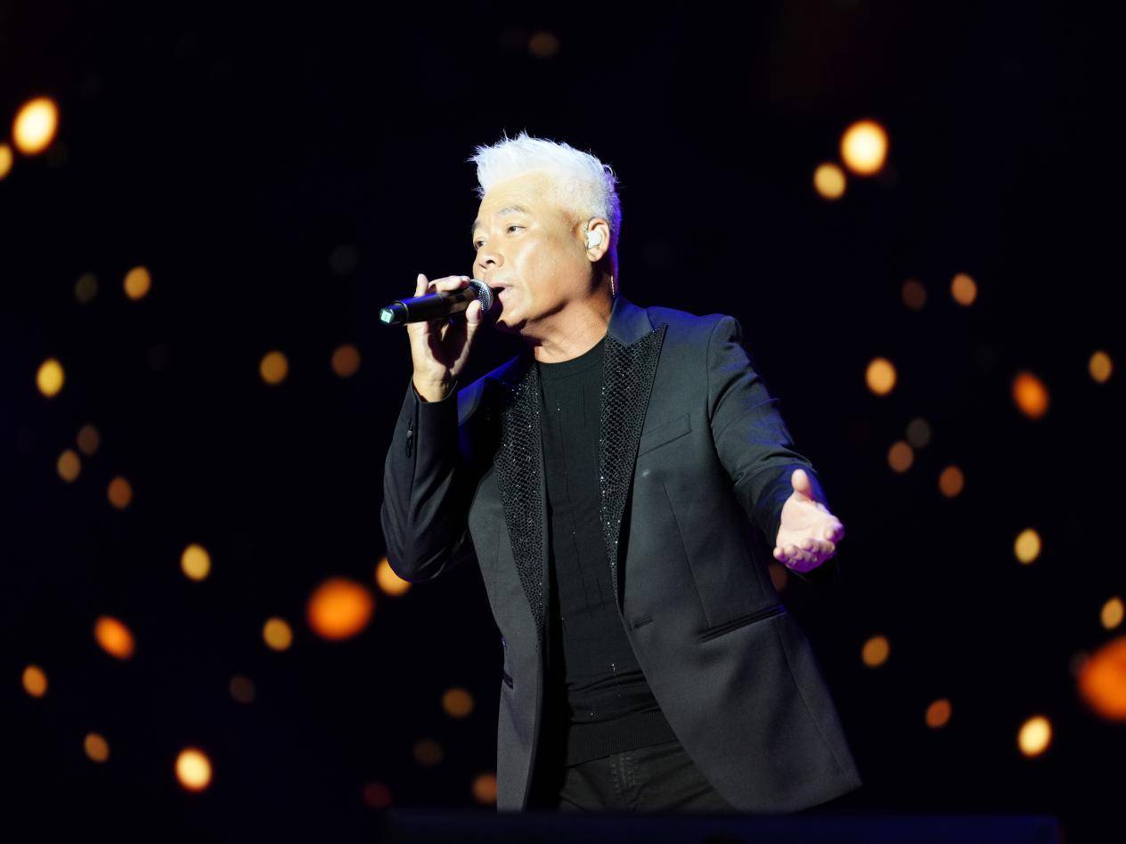 音乐盛宴一汽-大众“央广‘就爱你’9.21成都演唱会”震撼开唱
