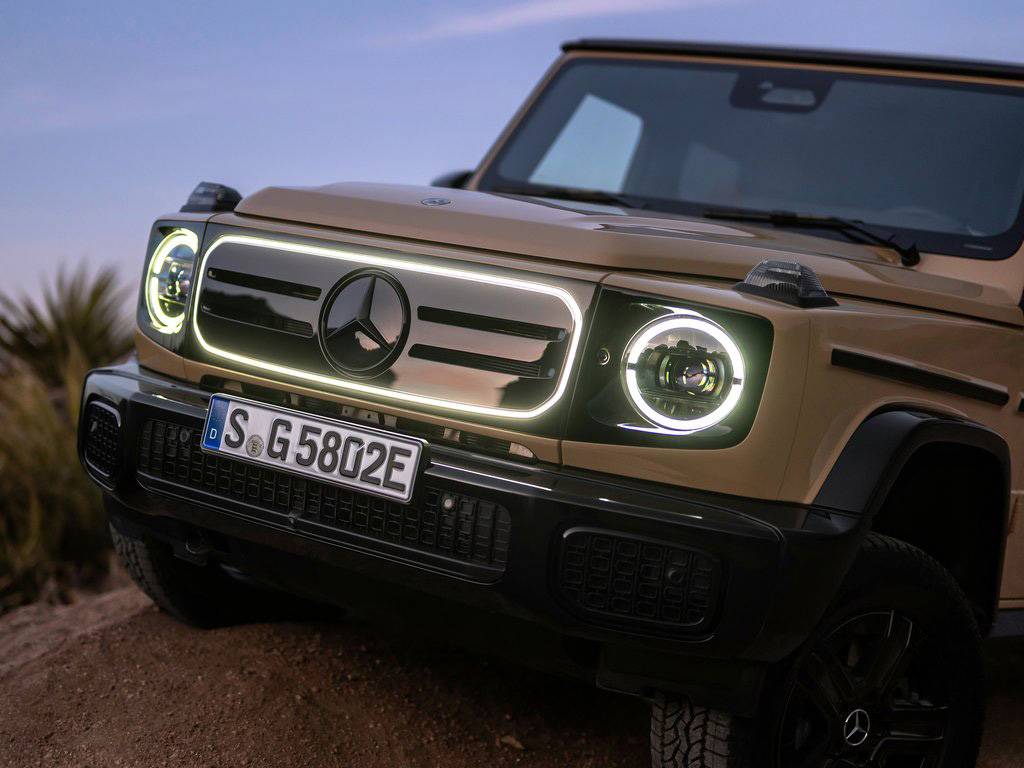 Mercedes-Benz-G580_with_EQ_Technology-2025-1024-45