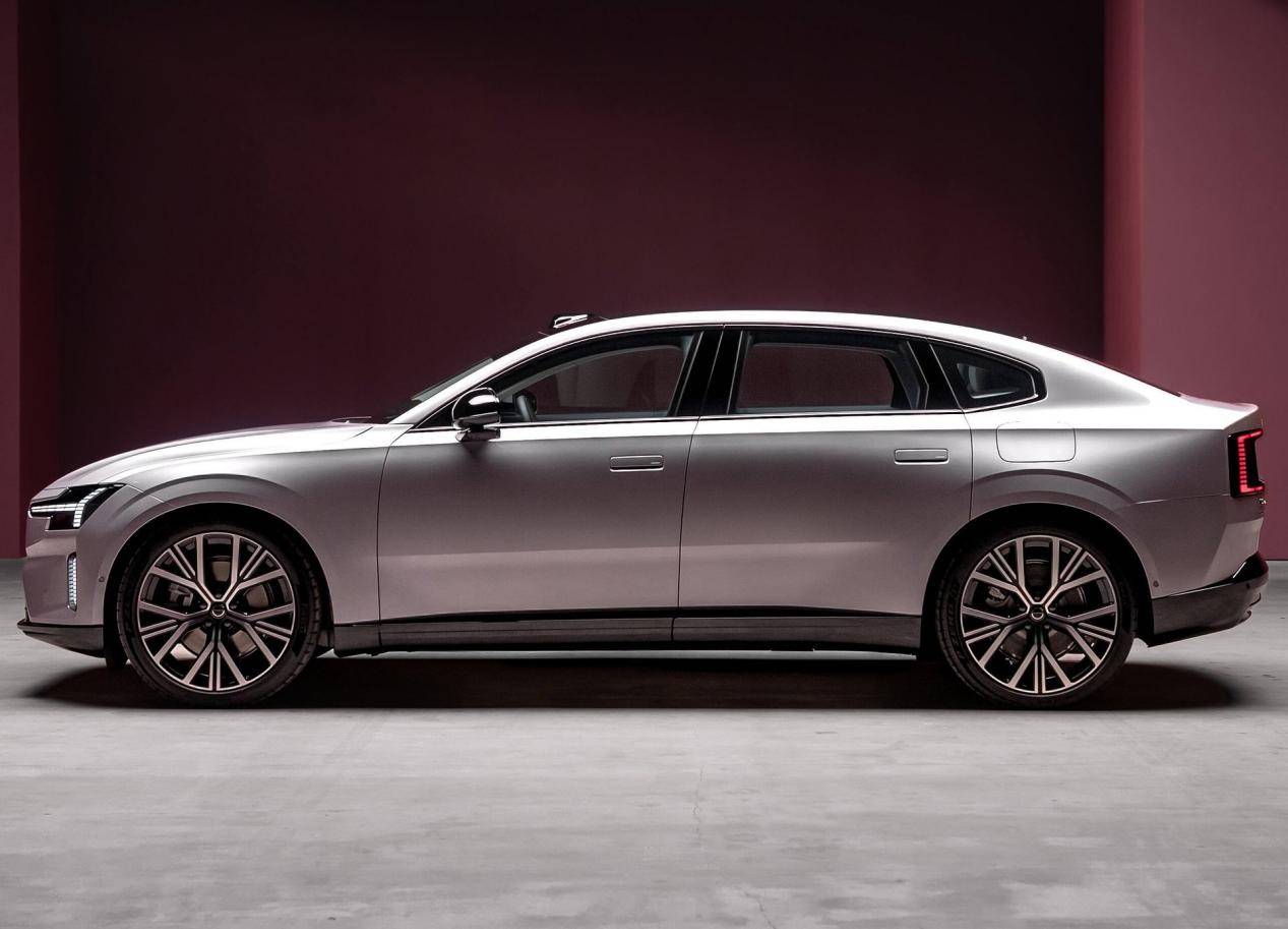 Volvo-ES90-2026-HD-e7d006d61badf52f95266a747824a00877047582f