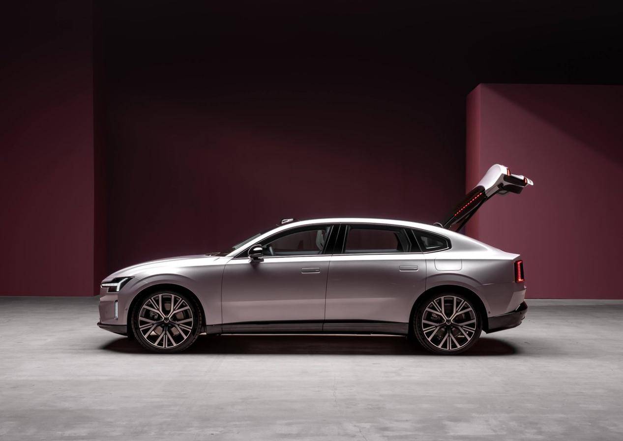 Volvo-ES90-2026-1280-dc087ee4143dcde4b2aa99c601b96f097c