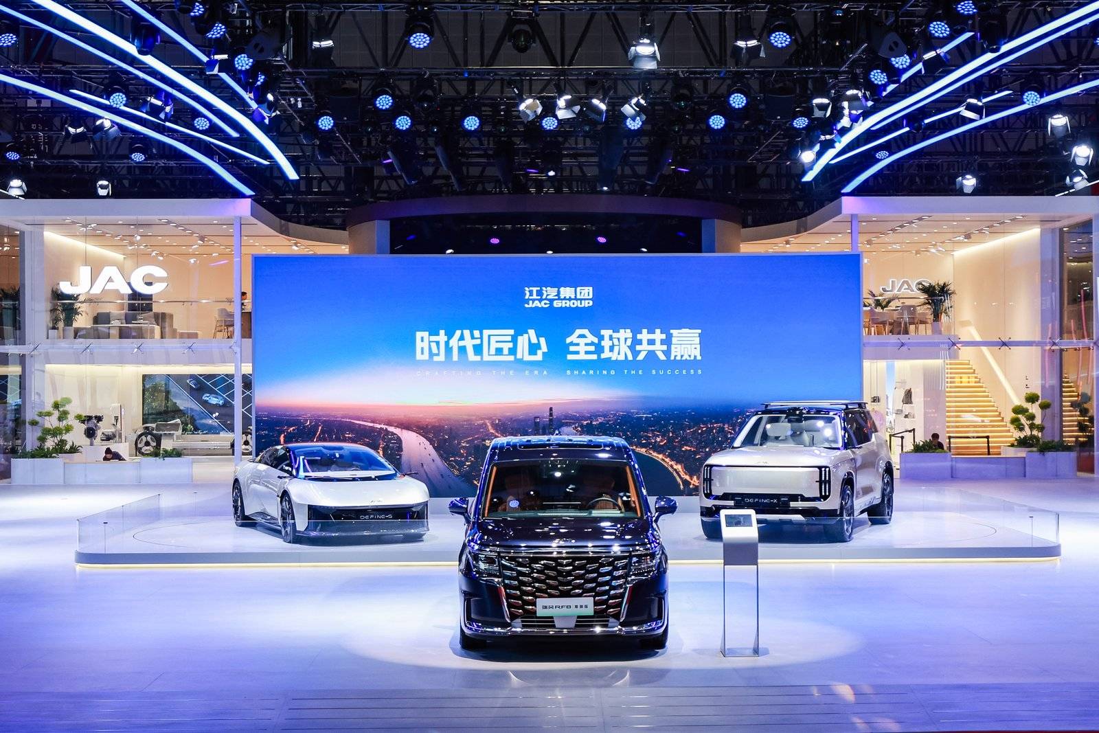 C:\Users\user\Desktop\新闻稿件图包\1C0A1320.JPG~tplv-9lv23dm2t1-resize-animforce-v1_1600_3000_gif.jpg