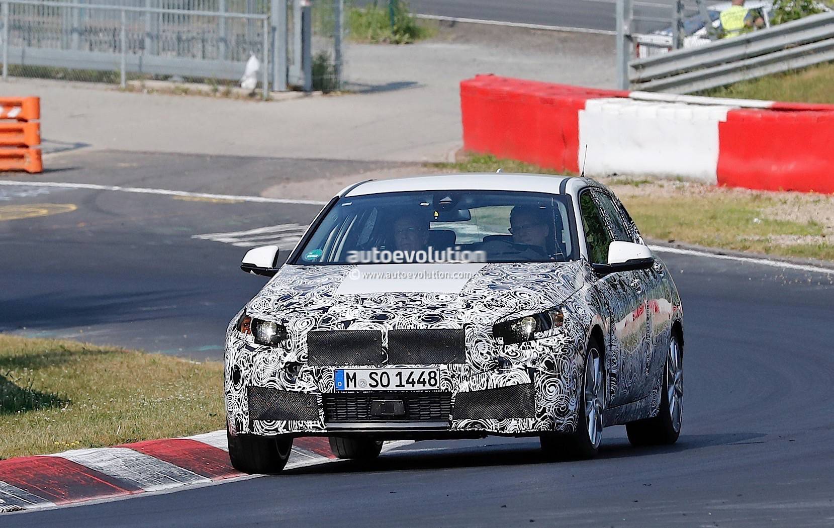 2019-bmw-m140i-dances-on-the-nurburgring-for-the-first-time_1.jpg