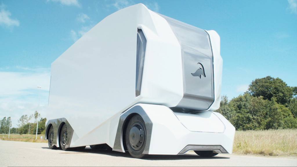 windowless-autonomous-electric-truck-to-roam-through-sweeden-by-2020_1.jpg