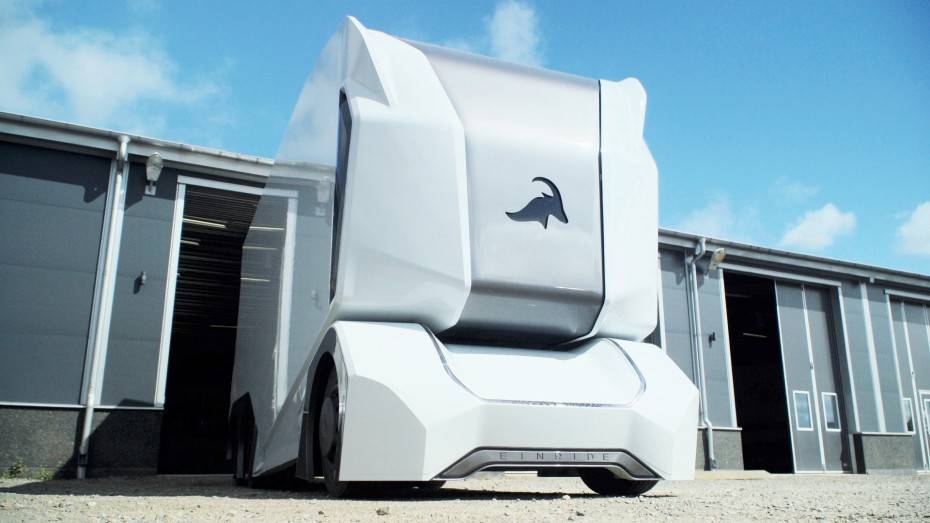 windowless-autonomous-electric-truck-to-roam-through-sweeden-by-2020_2.jpg