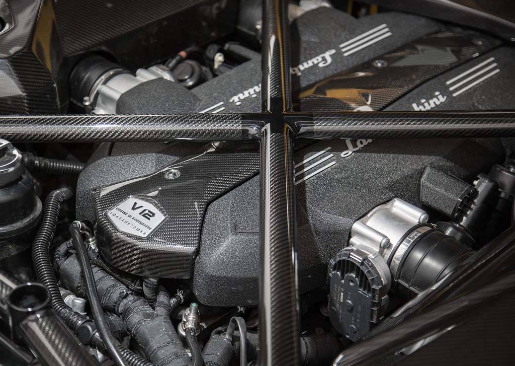 Lamborghini-Aventador_S-2017-1024-67.jpg