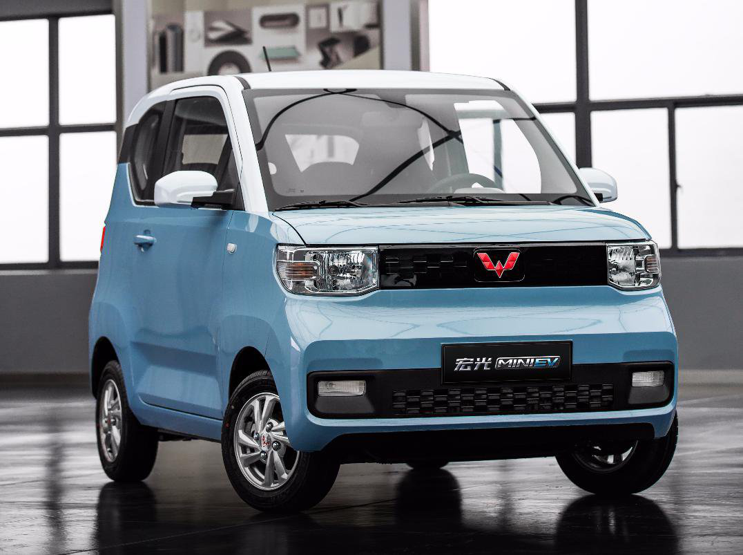 五菱宏光mini和小蚂蚁选谁好?