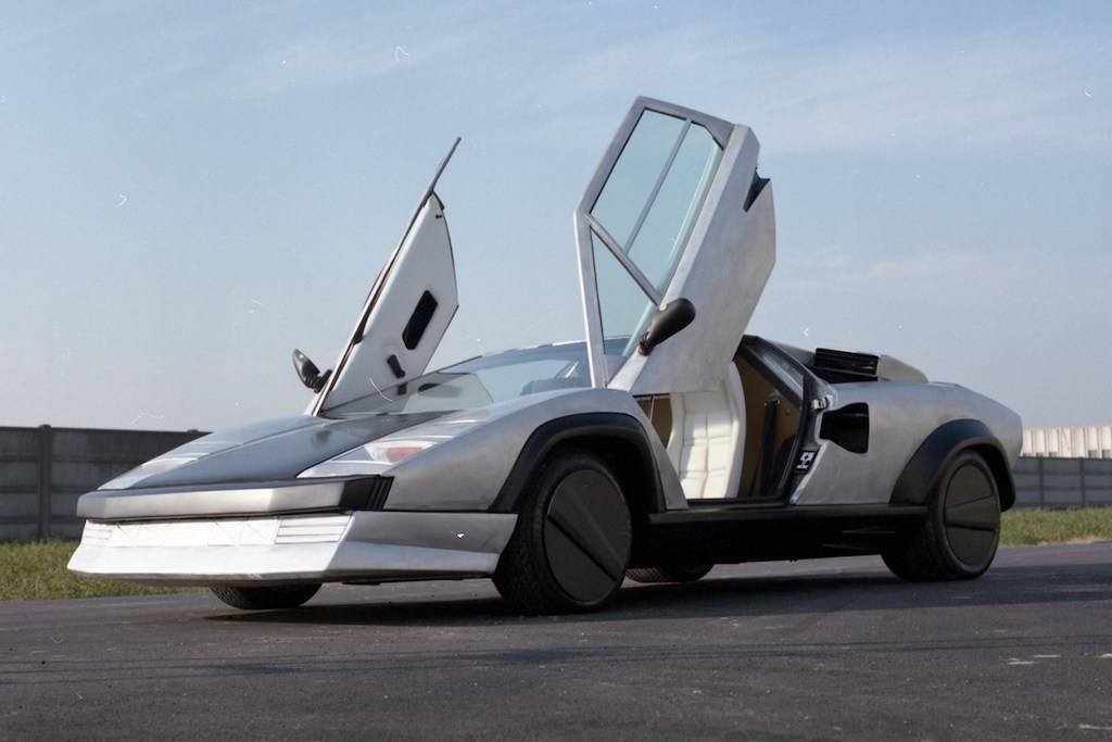 01 - 兰博基尼Countach Evoluzione原型车.jpg