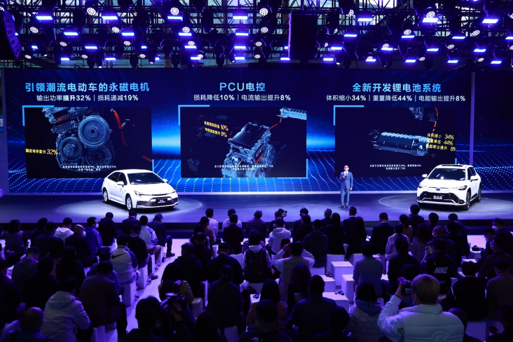 品牌焕新、向电进化，广汽丰田发布全新一代“智能电混双擎”997.png