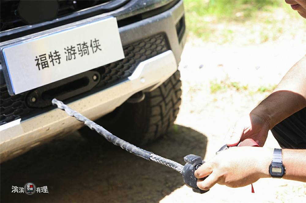 图片8：福特游骑侠_副本.jpg