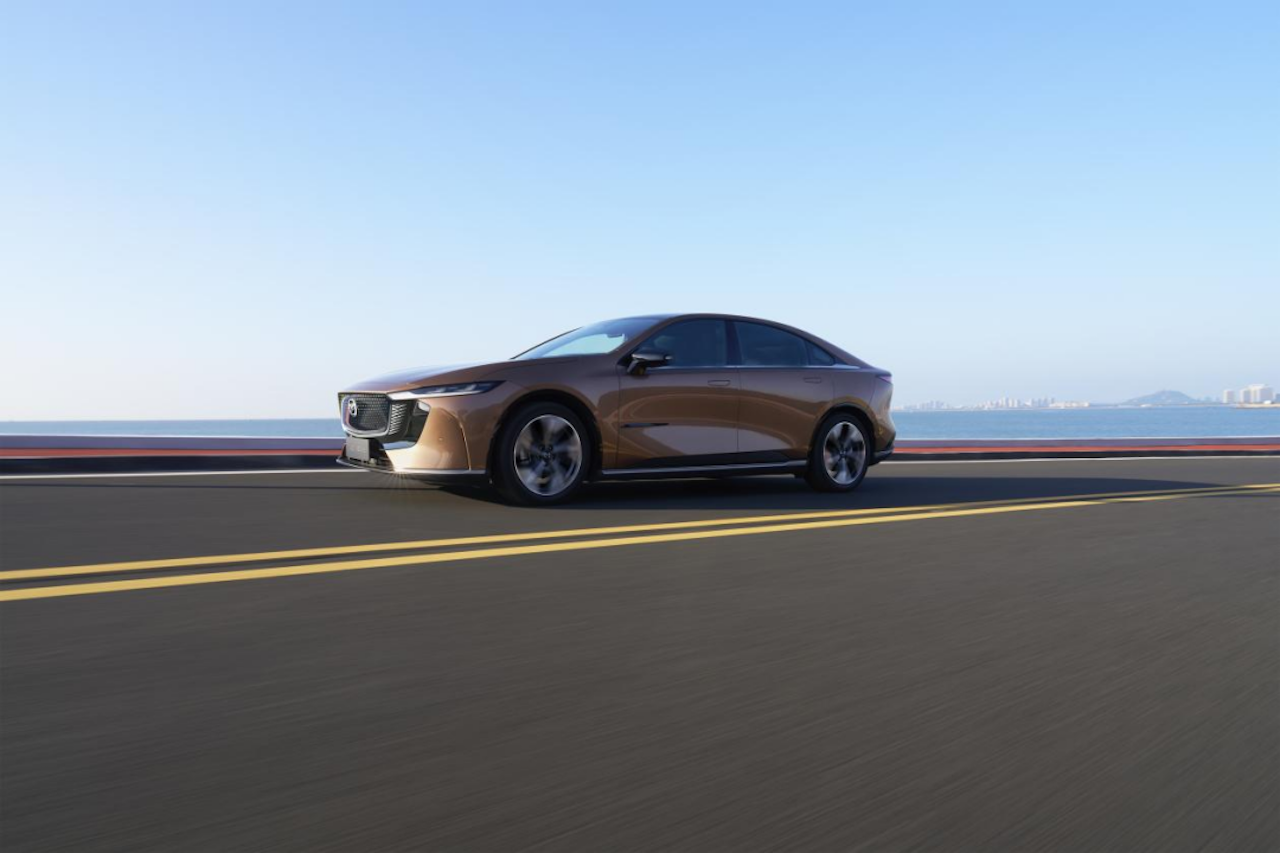 新合资时代第一车 长安马自达MAZDA EZ-6正式上市2193.png