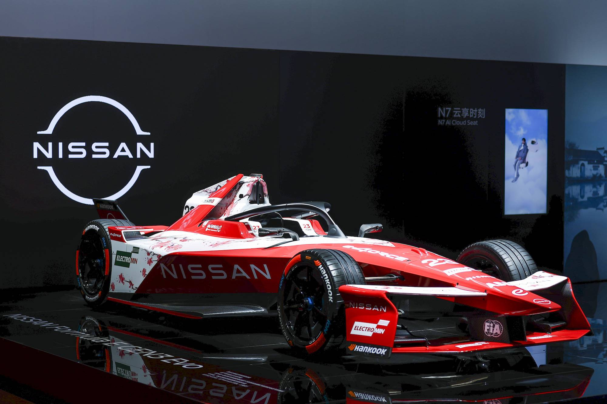 6、日产Formula E Gen3 EVO赛车.jpg