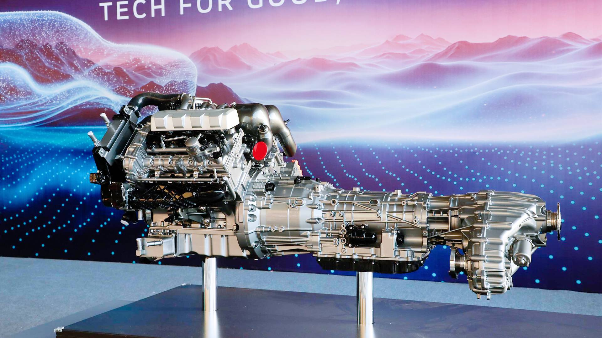 4.0T-V8发动机.JPG