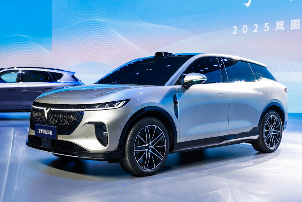 25万级最强华为纯电SUV，全新岚图知音正式亮相851.png