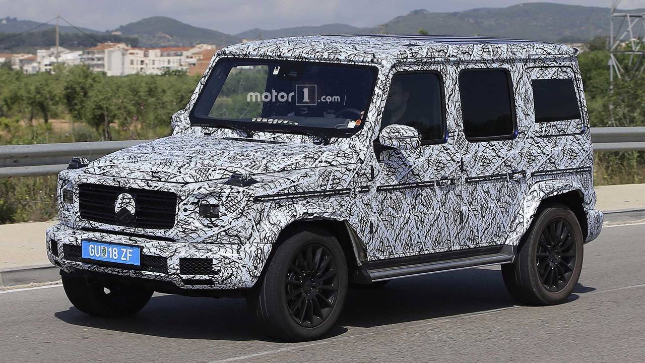 2018-mercedes-g-class-spy-photo12.jpg