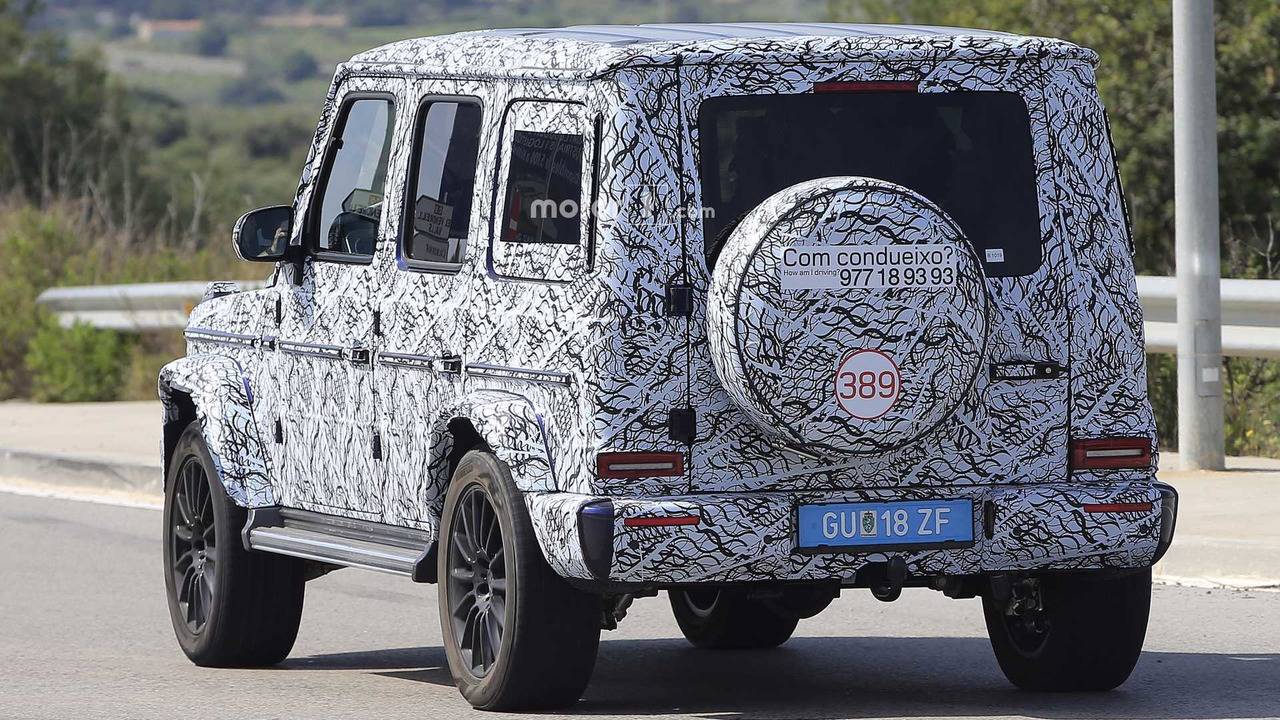 2018-mercedes-g-class-spy-photo (3).jpg