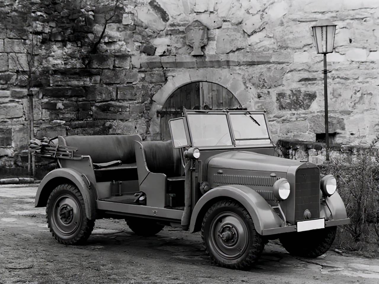 但祖上造过啊, 二战德国可用了不少奔驰军车