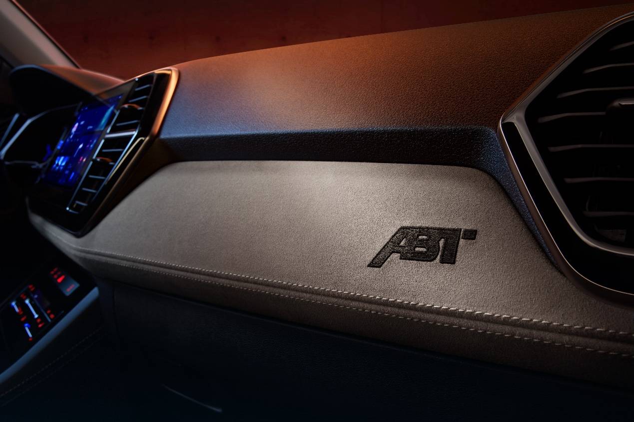 新捷达ABT限量版在成都车展正式上市，售价13.59万元-14.49万元！