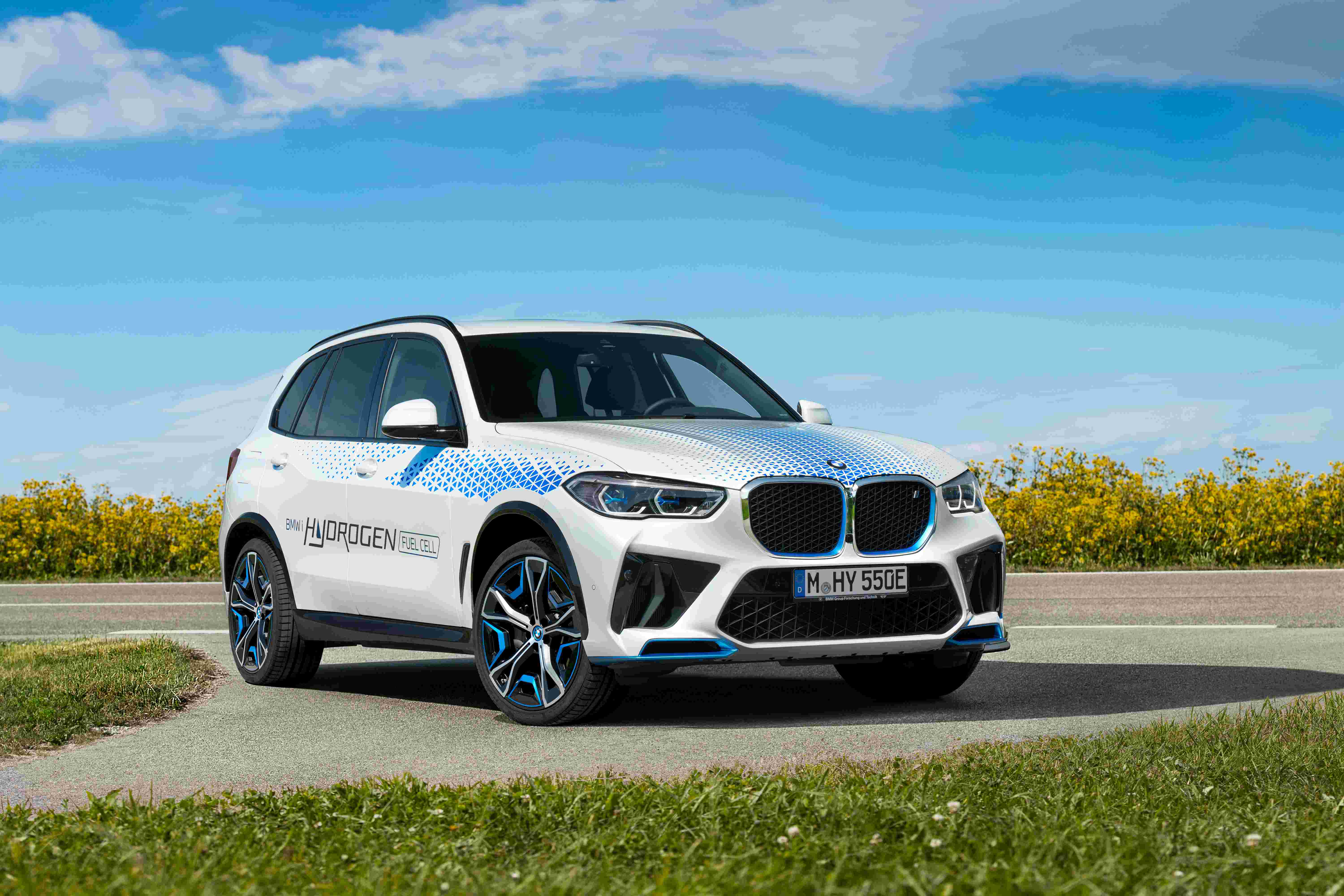 宝马集团将带来电动出行最新成果—bmw ix5 hydrogen氢燃